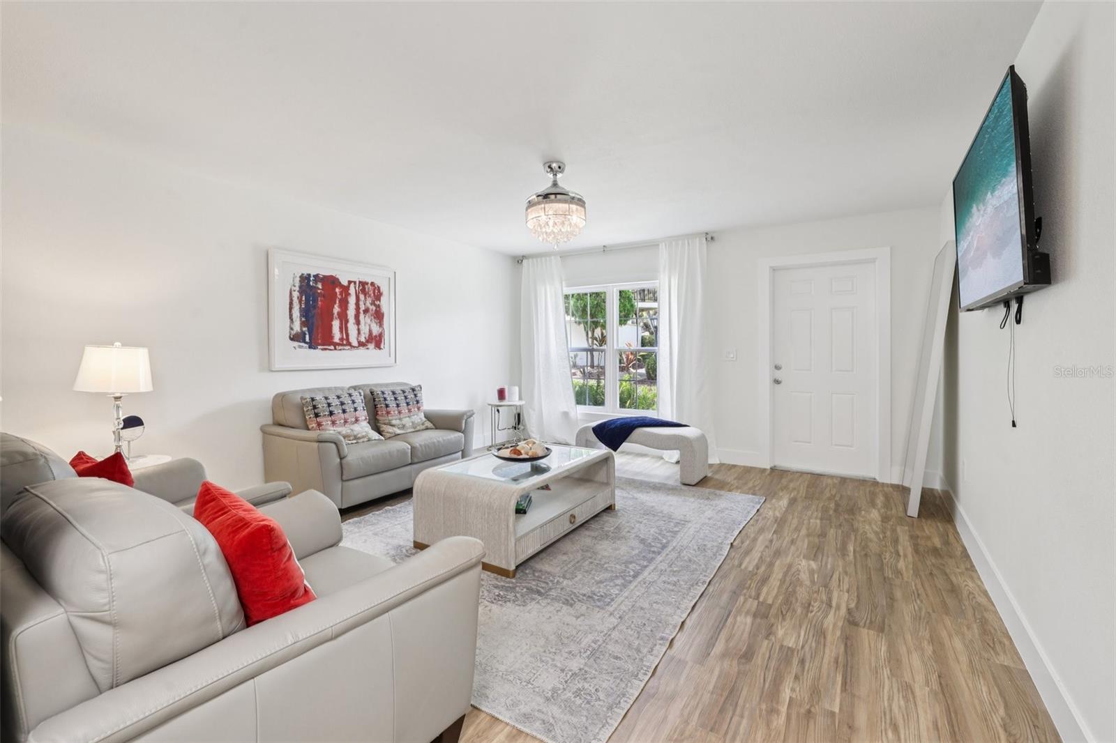 Image 14 of 58 For 4471 Vieux Carre Circle 4471