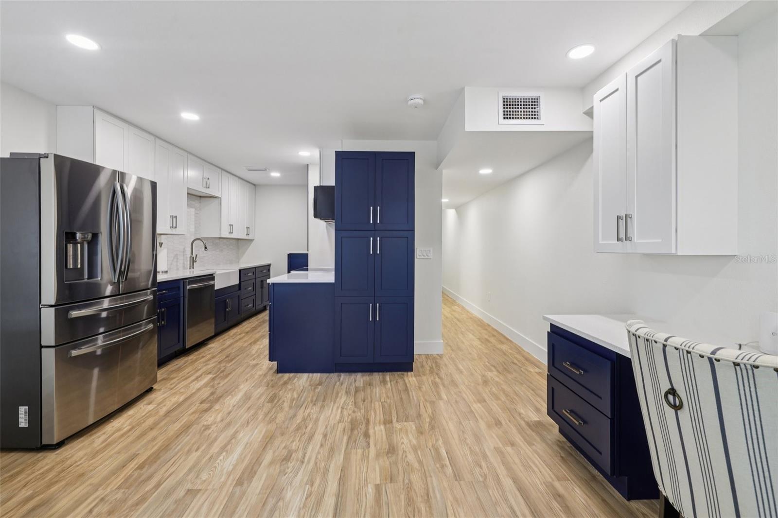 Image 19 of 58 For 4471 Vieux Carre Circle 4471