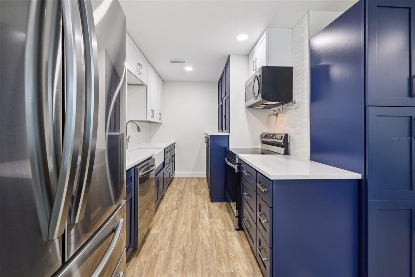 Image 20 of 58 For 4471 Vieux Carre Circle 4471