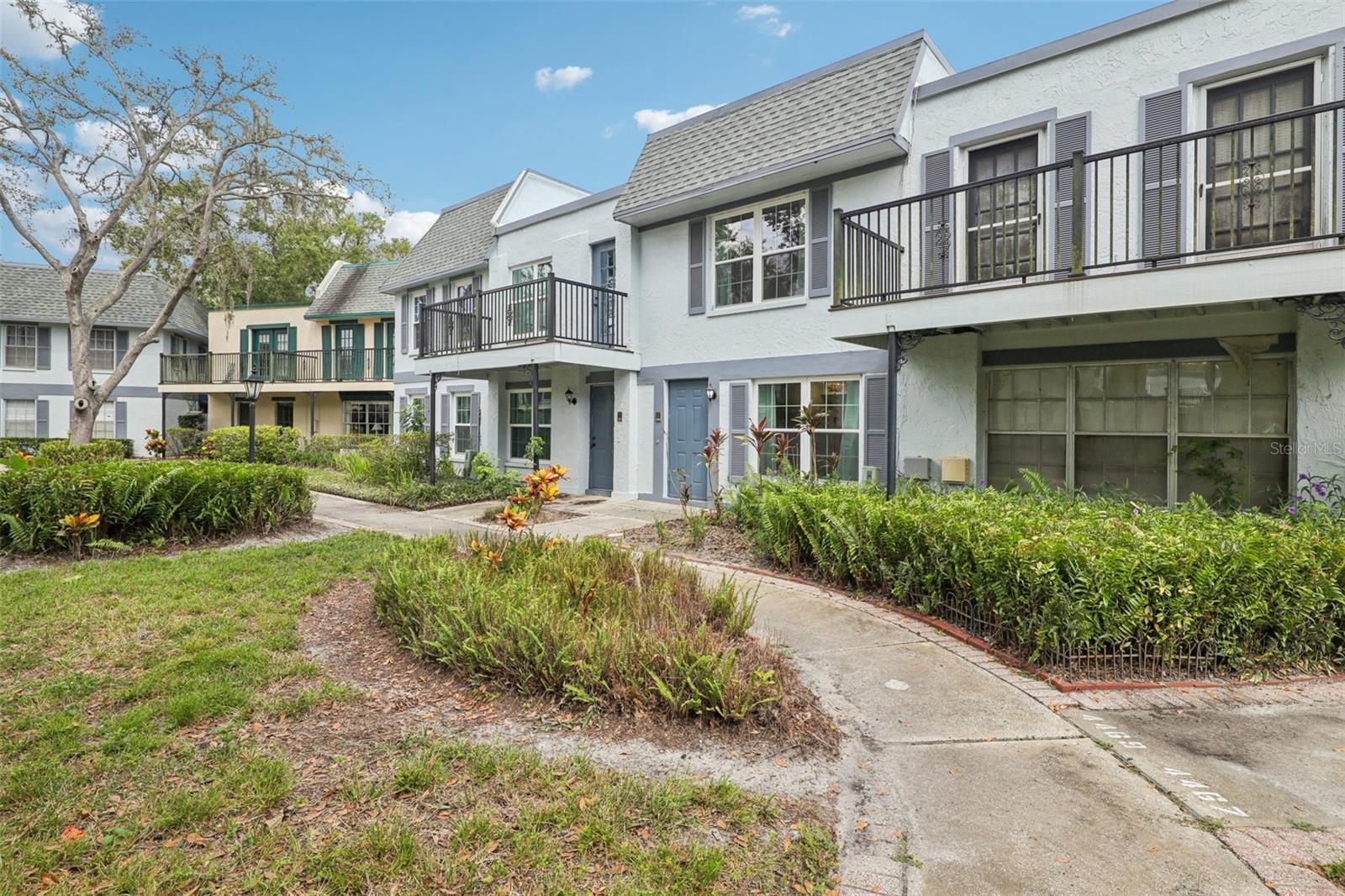 Image 4 of 58 For 4471 Vieux Carre Circle 4471