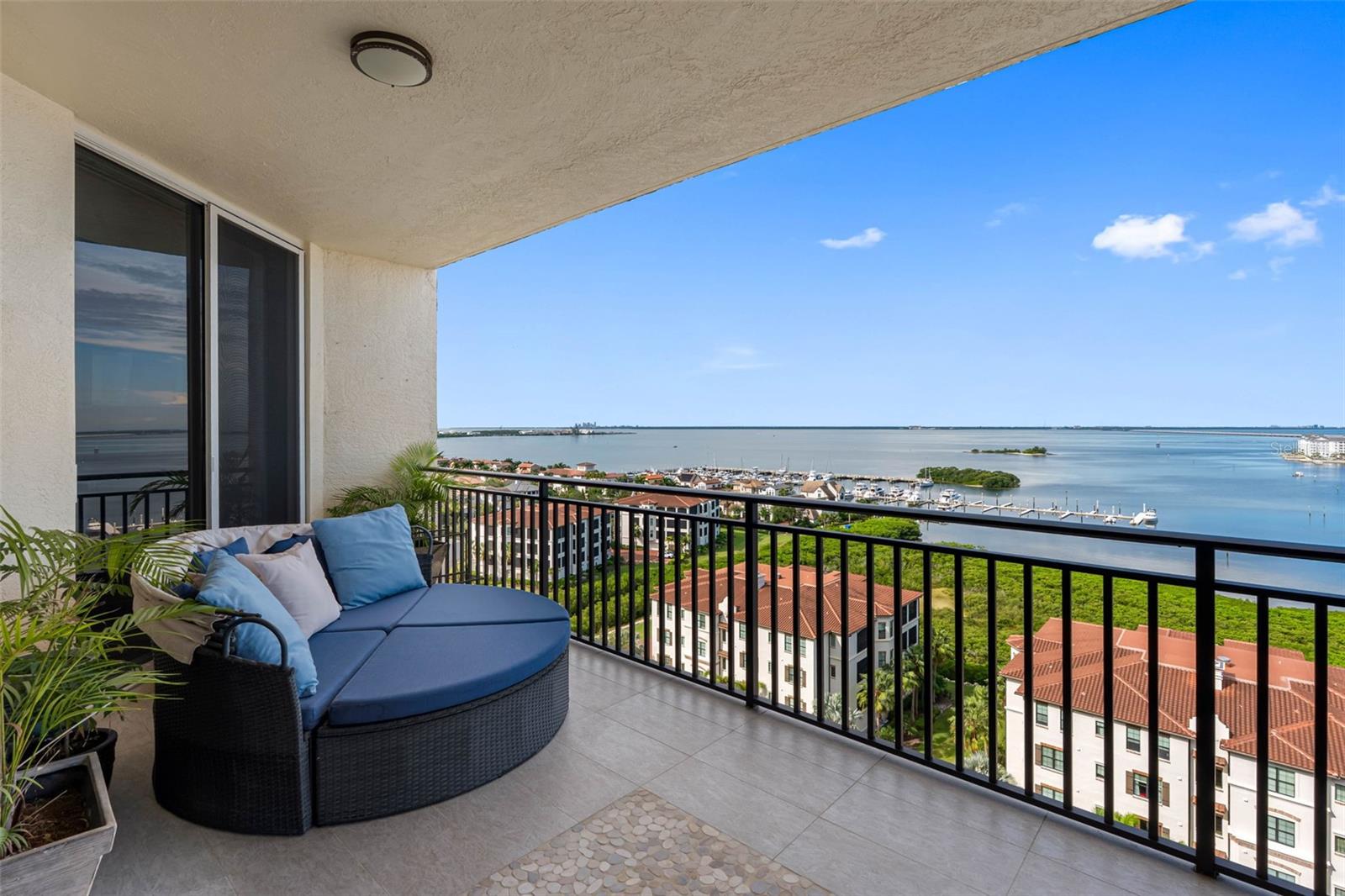 Image 12 of 68 For 5823 Bowen Daniel Drive 1405