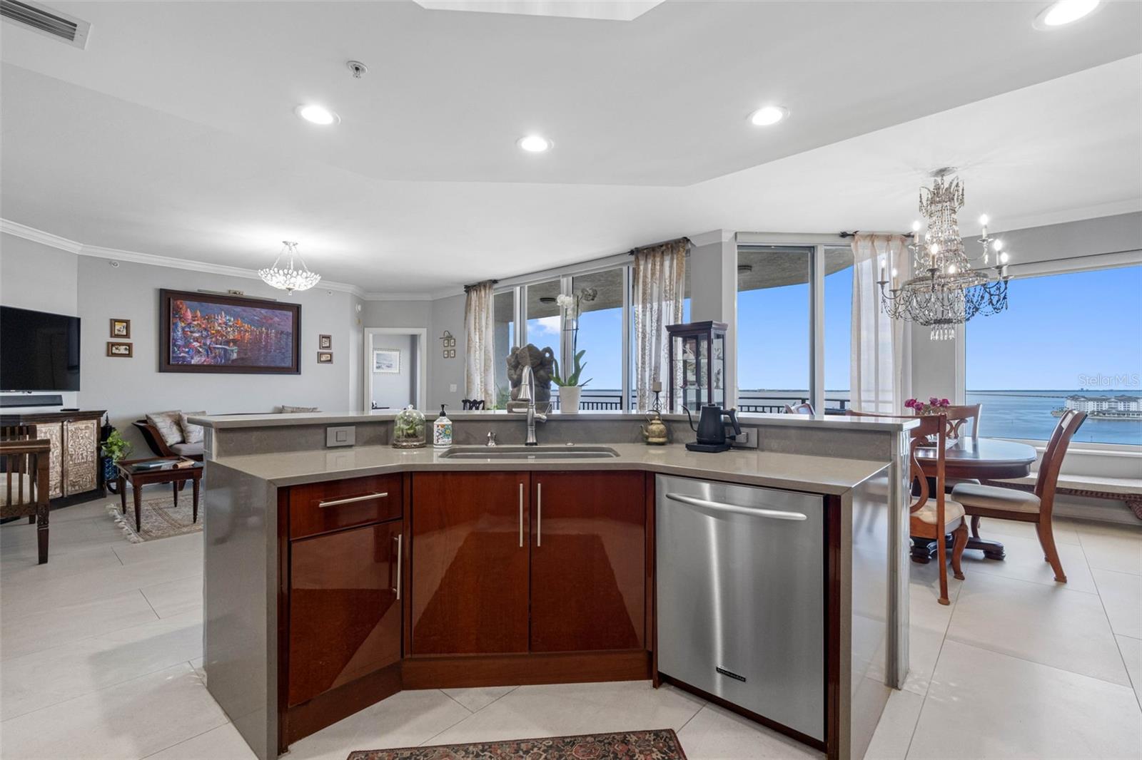 Image 19 of 68 For 5823 Bowen Daniel Drive 1405