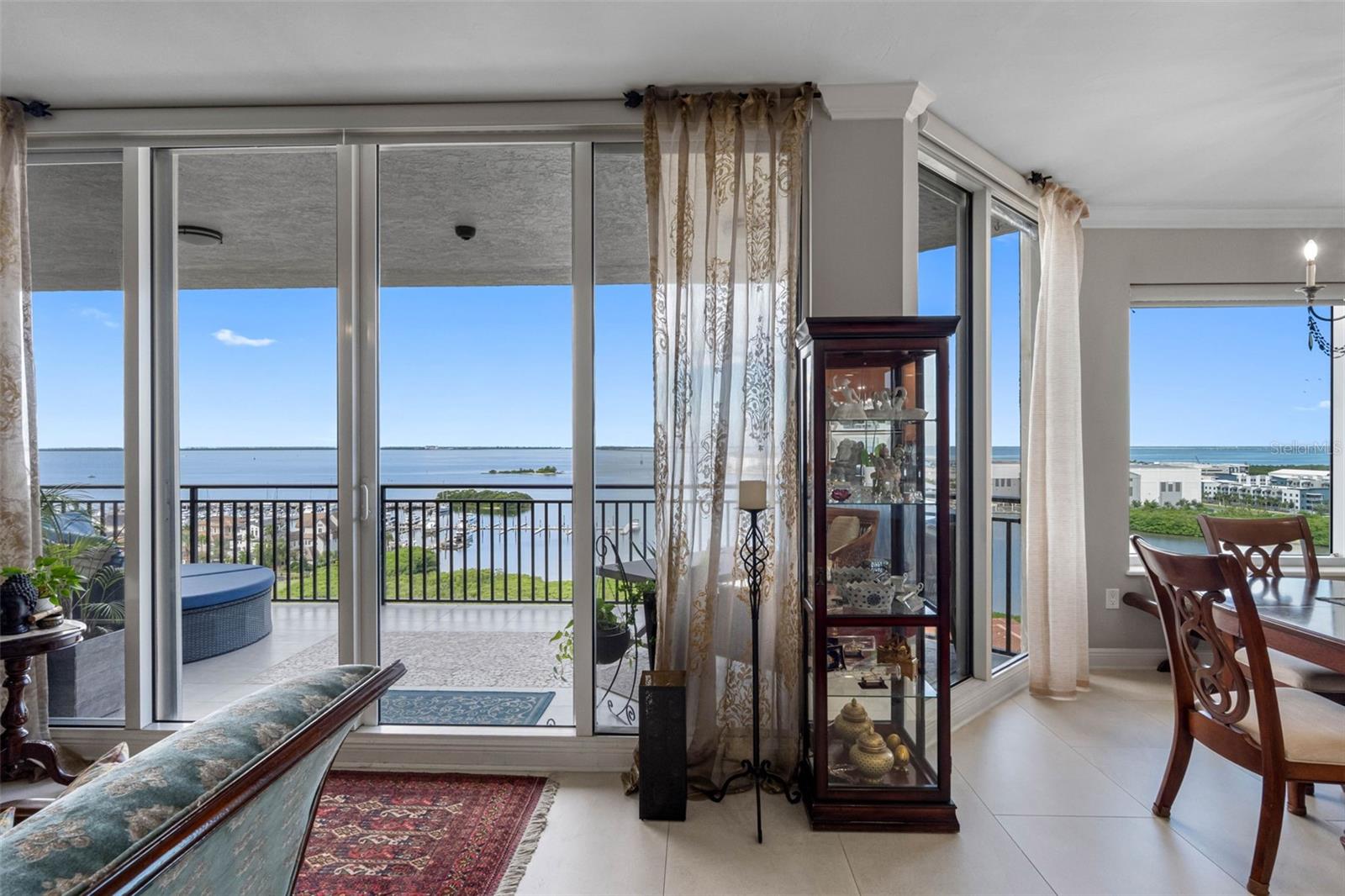 Image 8 of 68 For 5823 Bowen Daniel Drive 1405