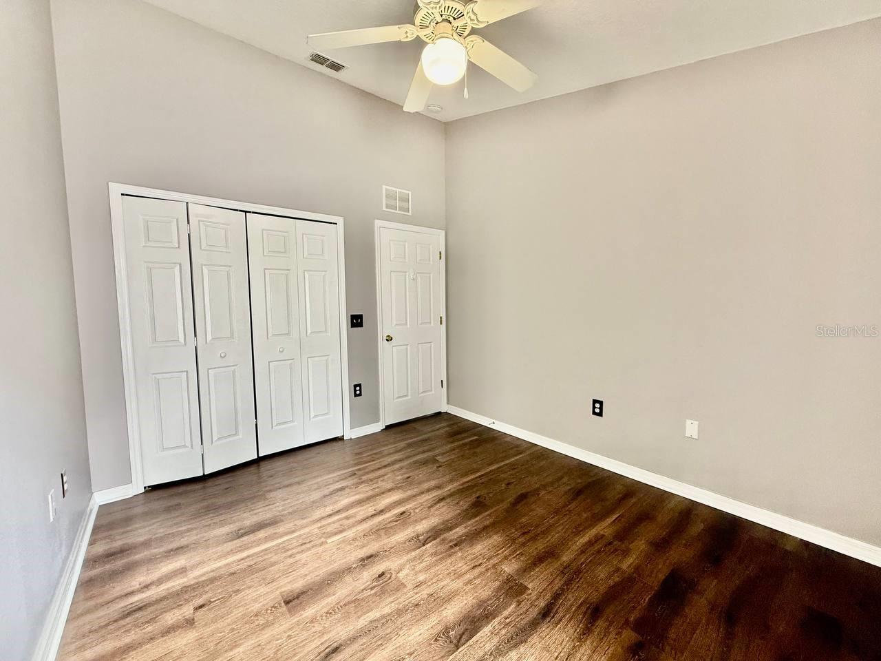 Image 24 of 30 For 6959 Manhattan Avenue