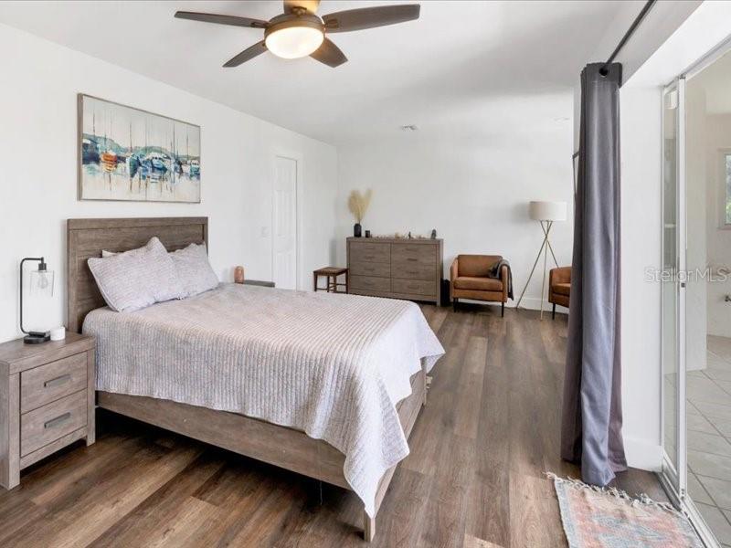 Image 36 of 61 For 225 Harbor House Drive
