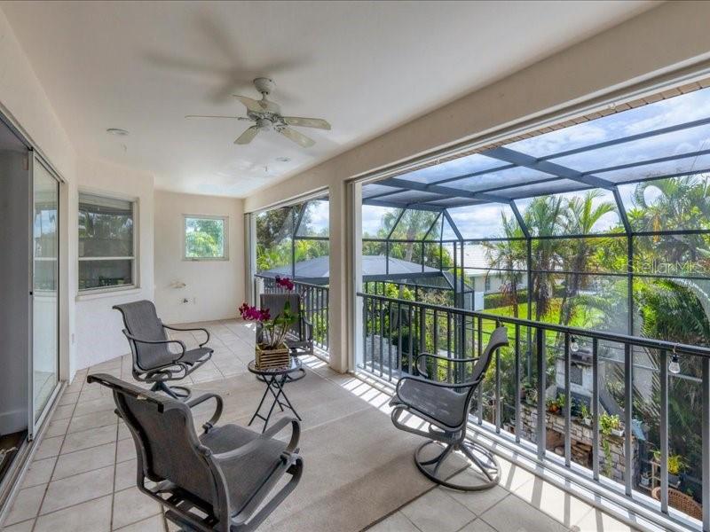 Image 41 of 61 For 225 Harbor House Drive