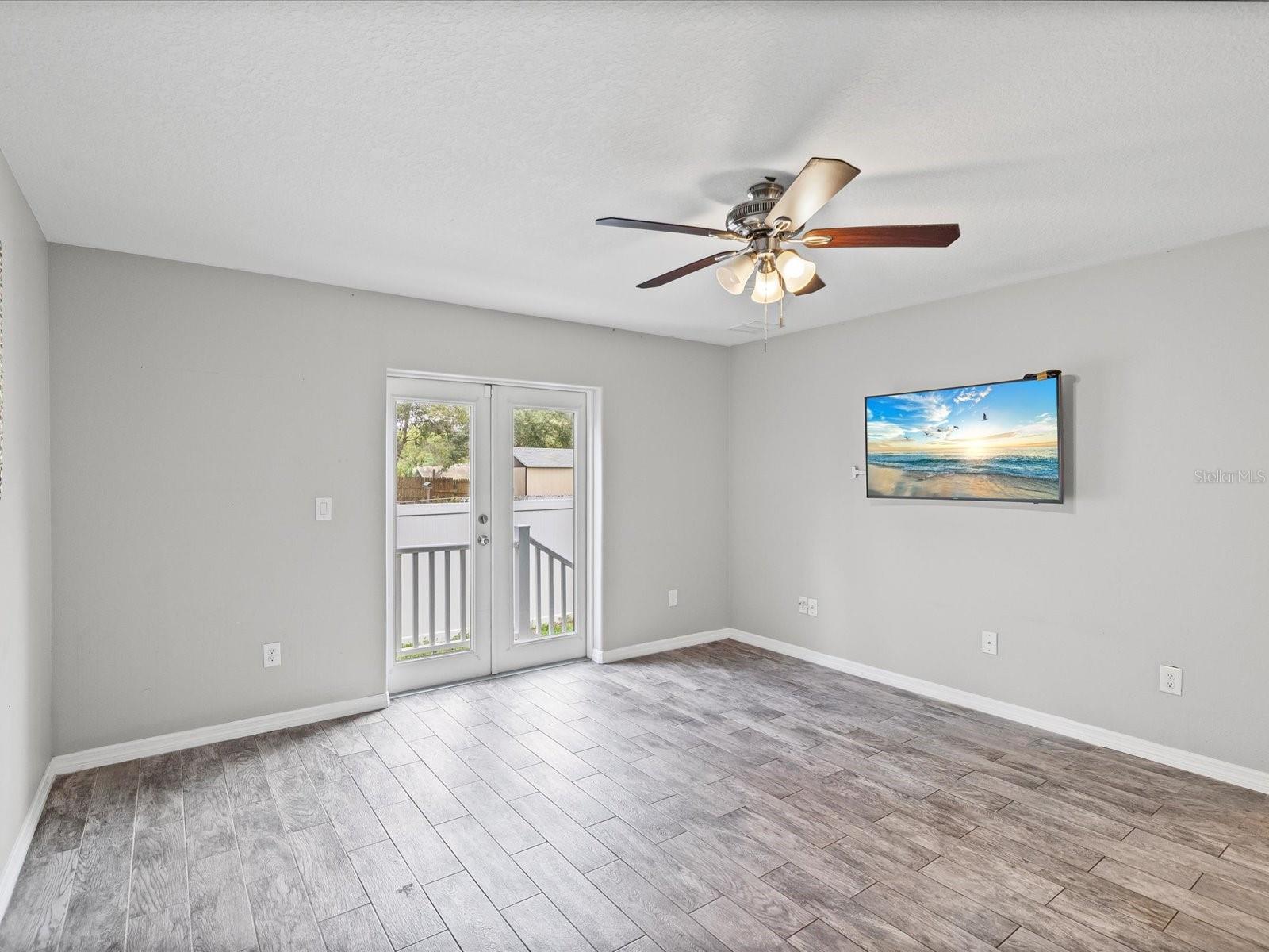 Image 21 of 30 For 1238 Vista Way
