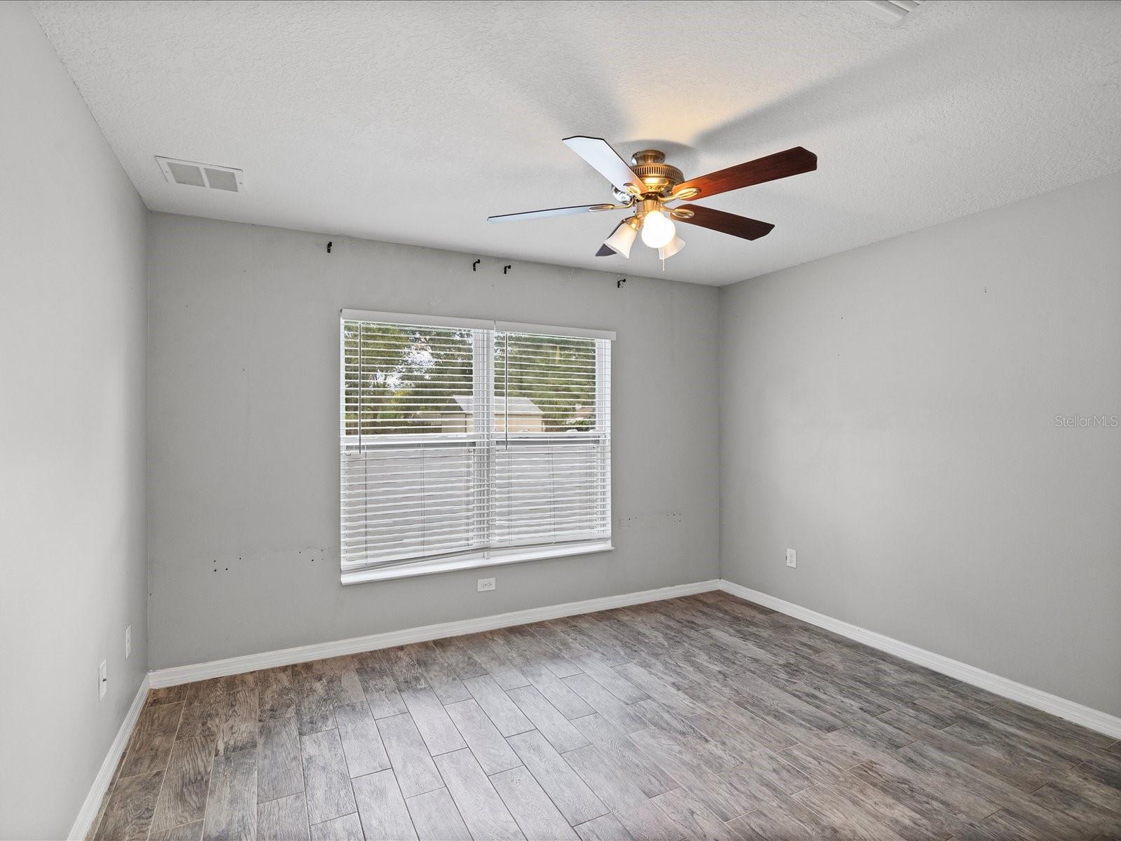 Image 22 of 30 For 1238 Vista Way