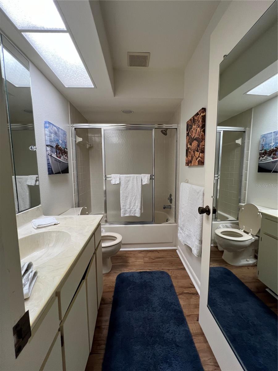 Image 19 of 24 For 9303 Golf View Drive