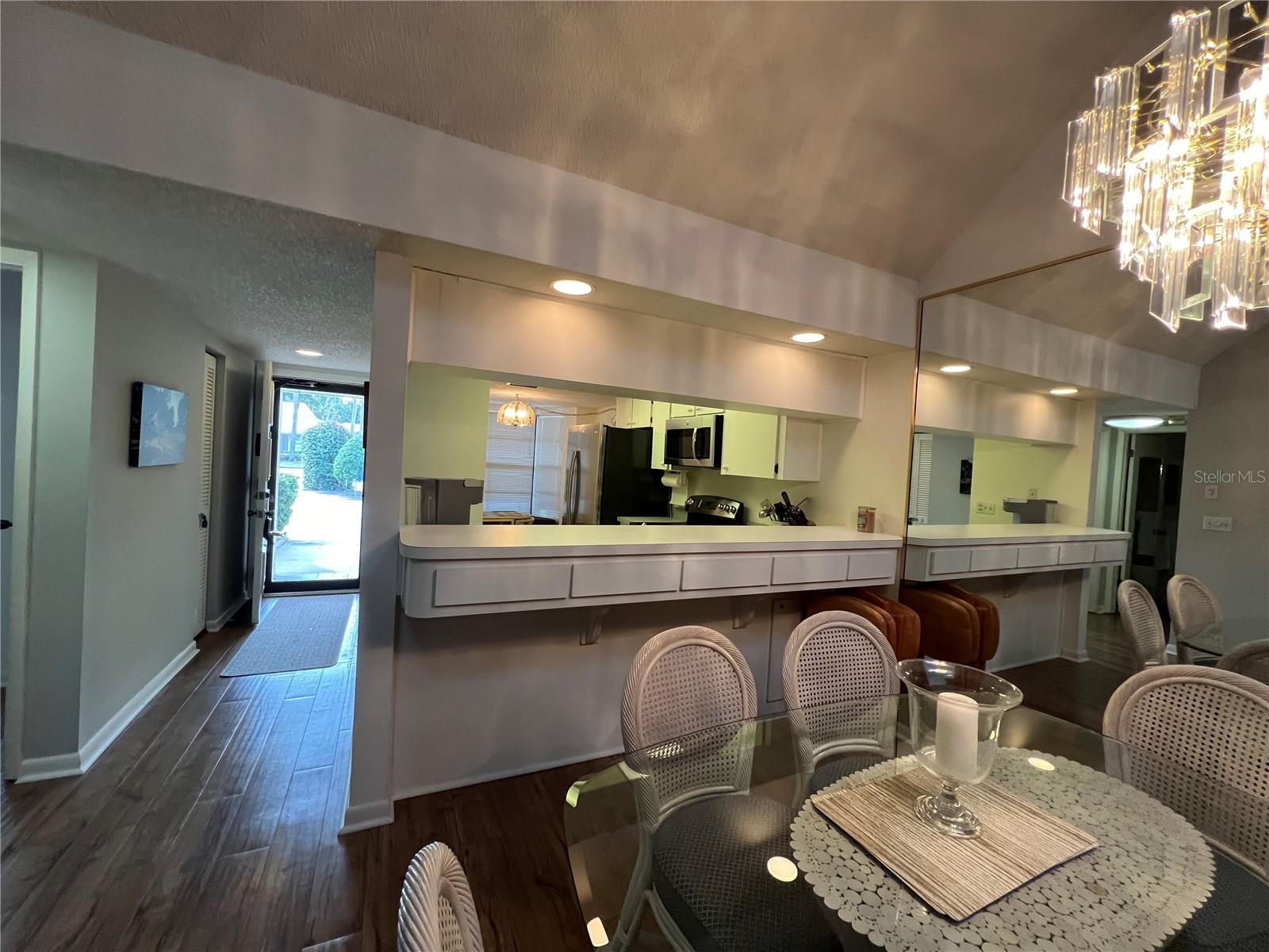 Image 4 of 24 For 9303 Golf View Drive