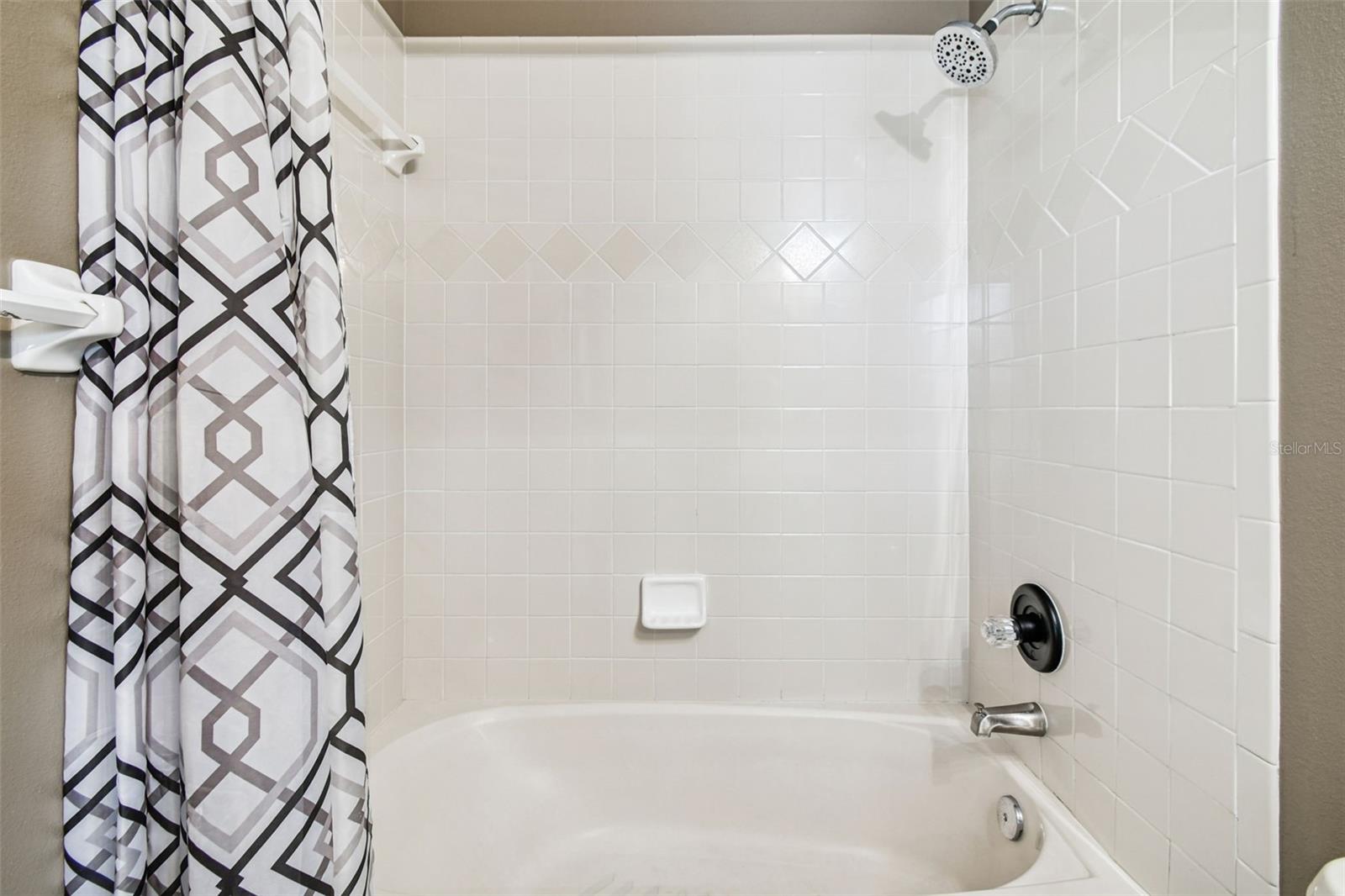 Image 31 of 44 For 640 Kensington Lake Circle