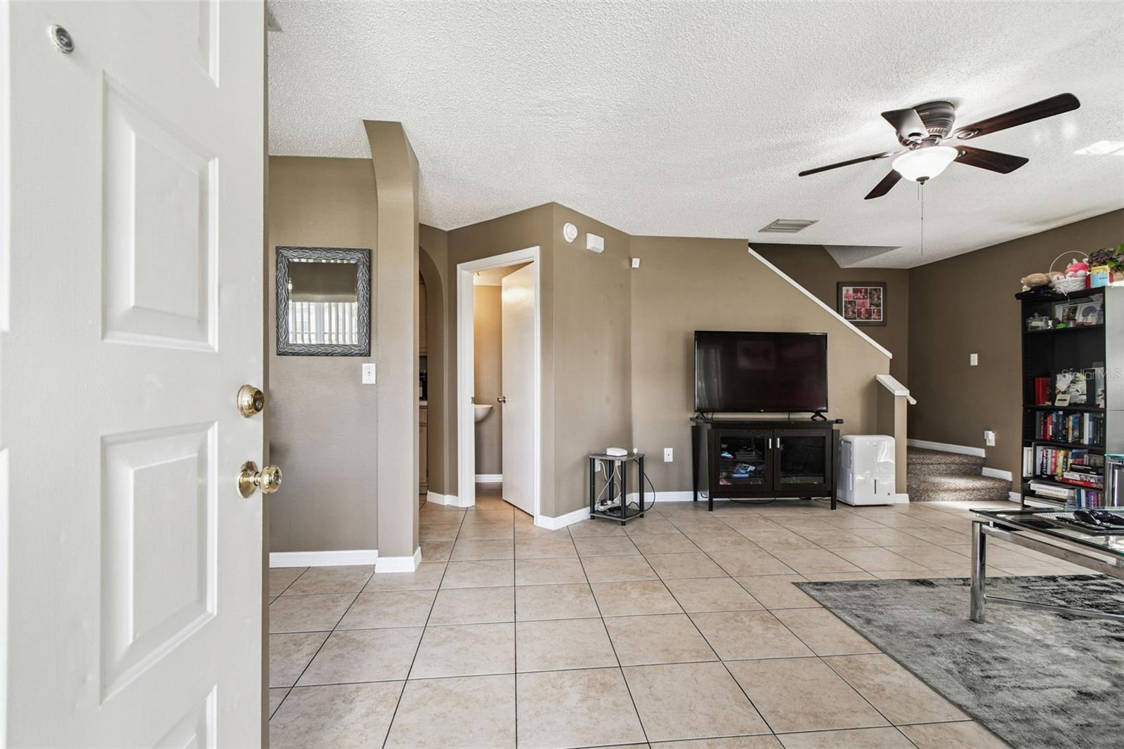 Image 6 of 44 For 640 Kensington Lake Circle