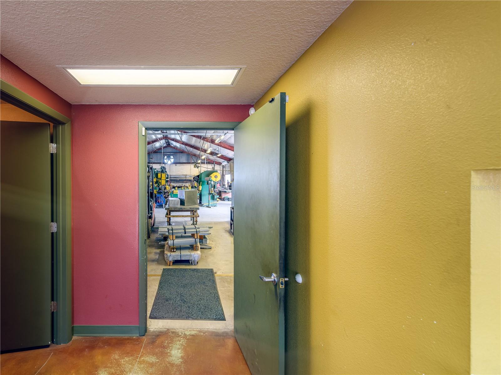 Image 23 of 37 For 4313 South Avenue