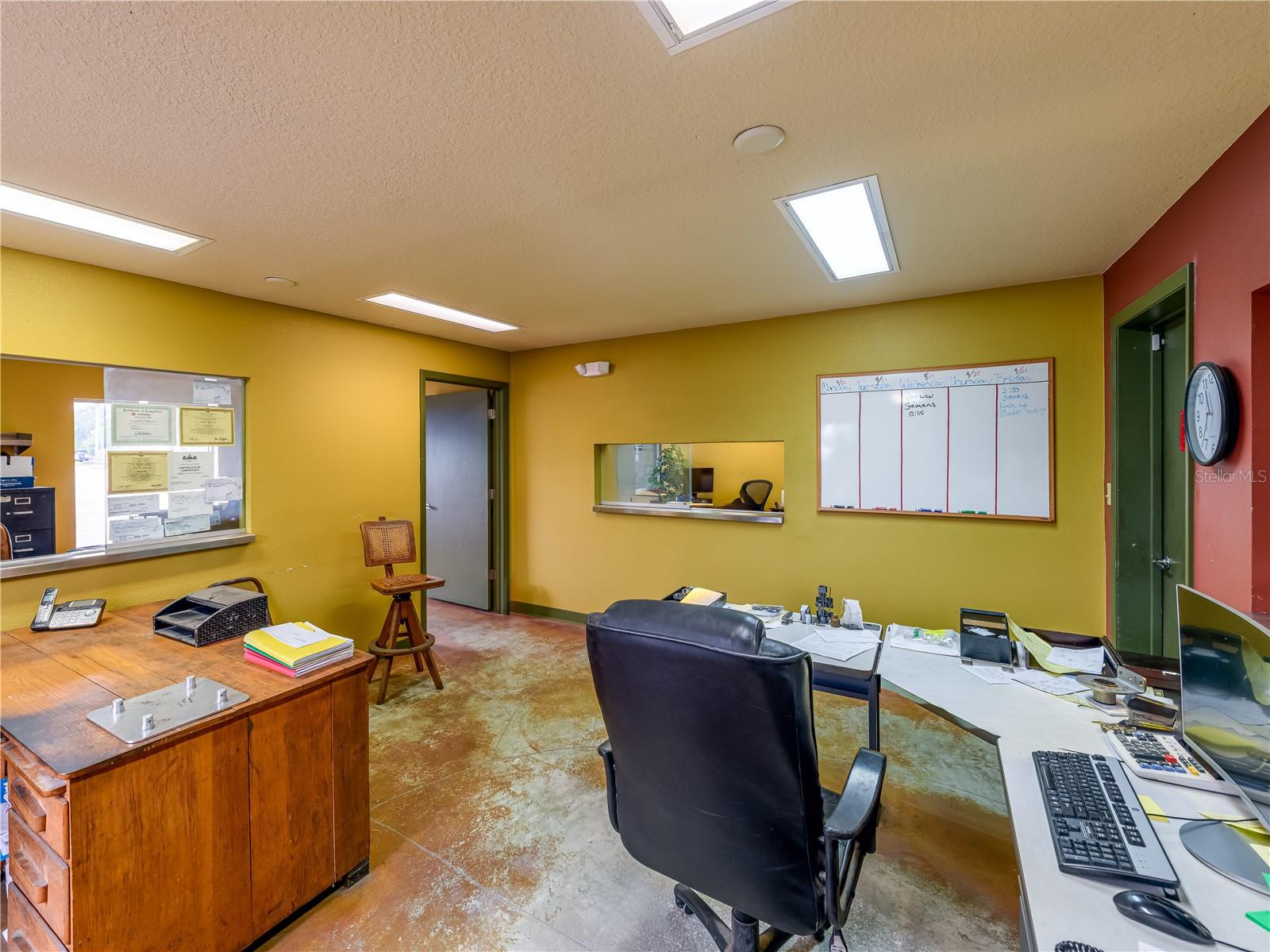 Image 27 of 37 For 4313 South Avenue