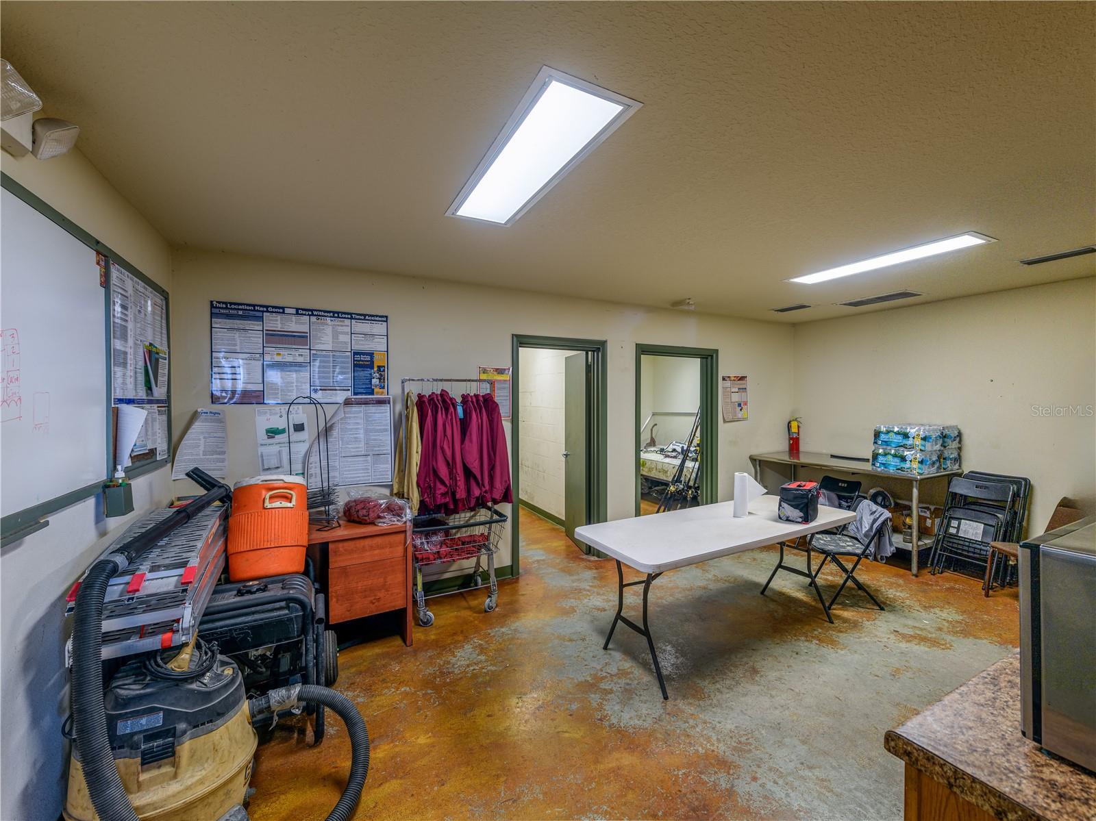 Image 29 of 37 For 4313 South Avenue