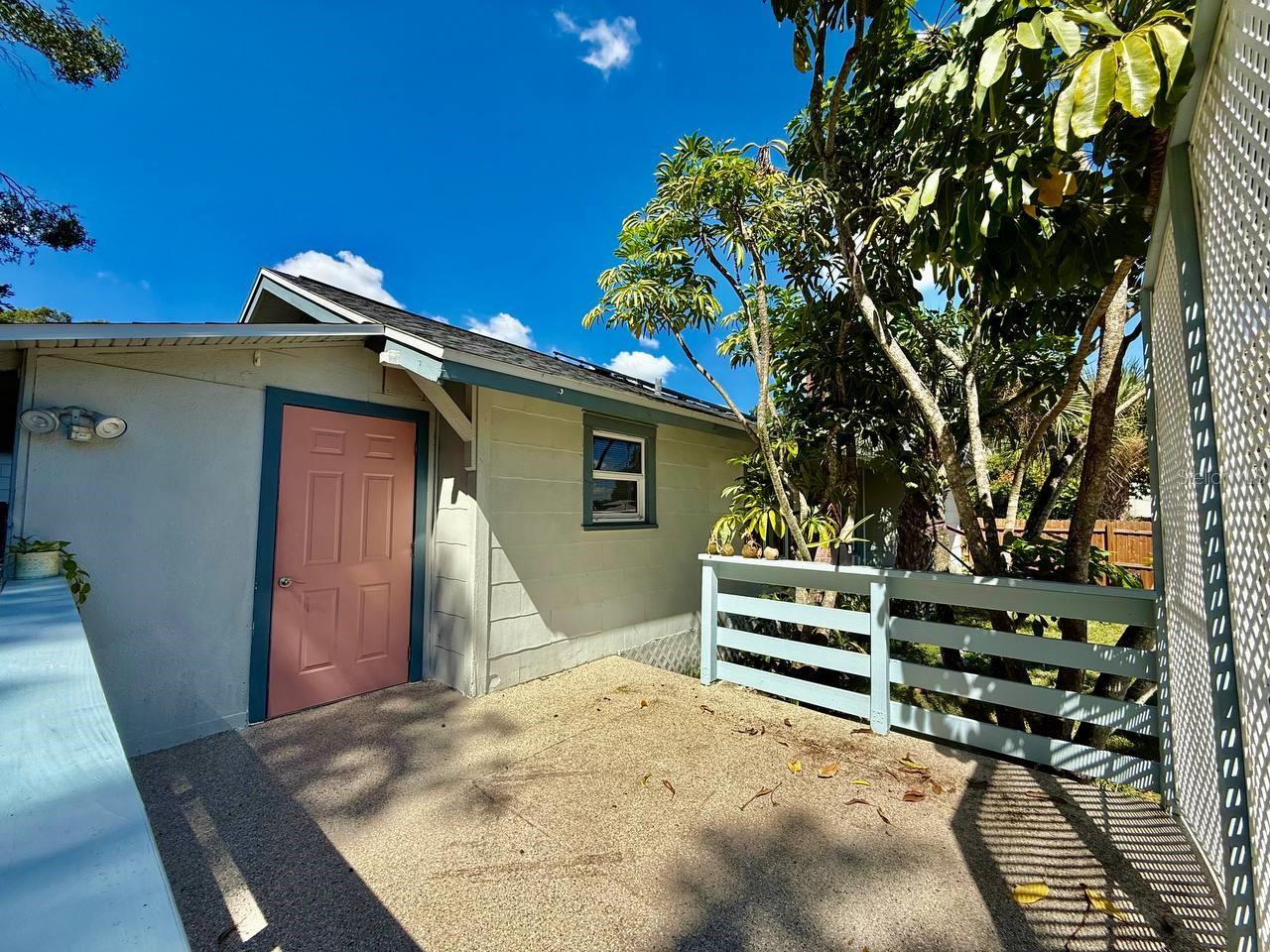Image 30 of 38 For 2120 46th Avenue N