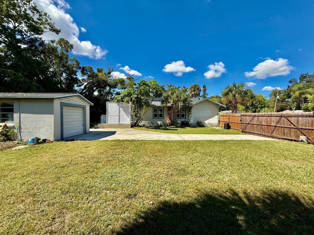 Image 34 of 38 For 2120 46th Avenue N