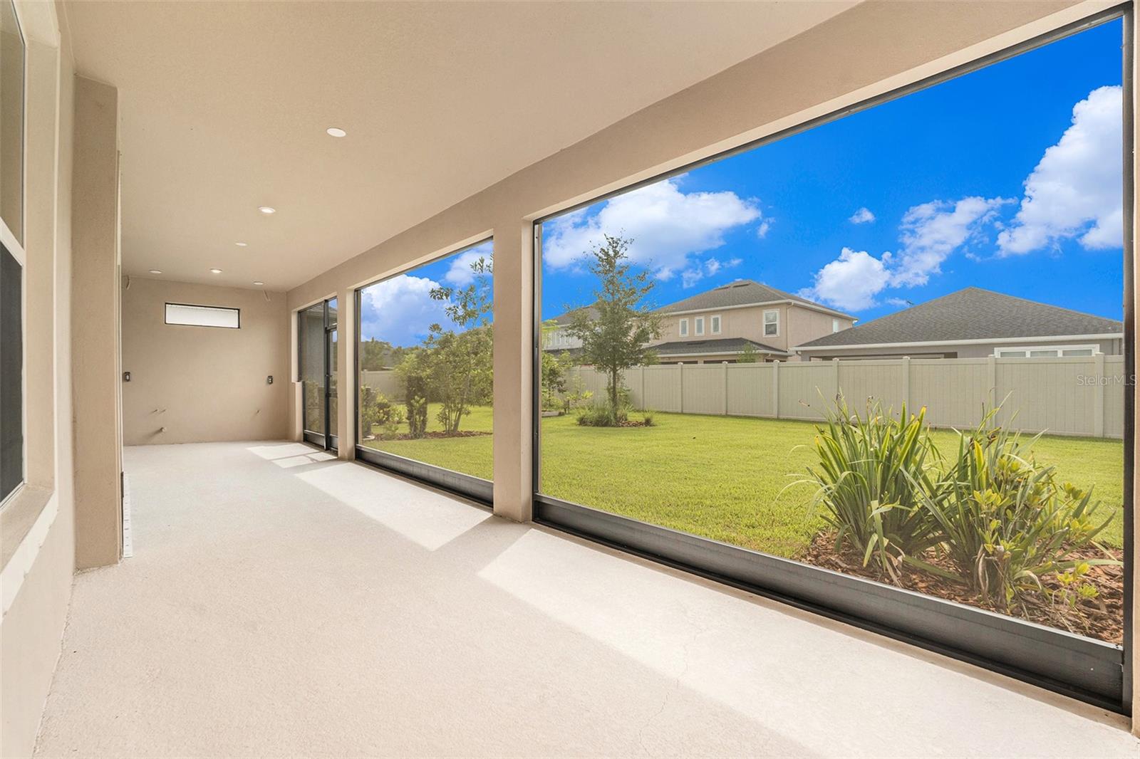 Image 20 of 25 For 13662 Stansil Avenue