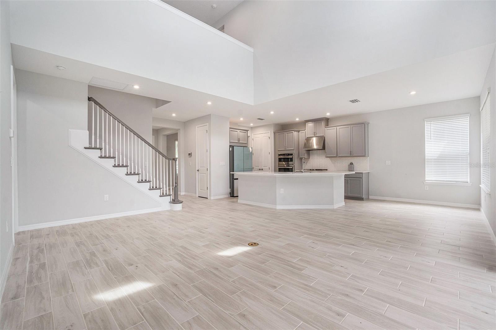 Image 3 of 25 For 13662 Stansil Avenue