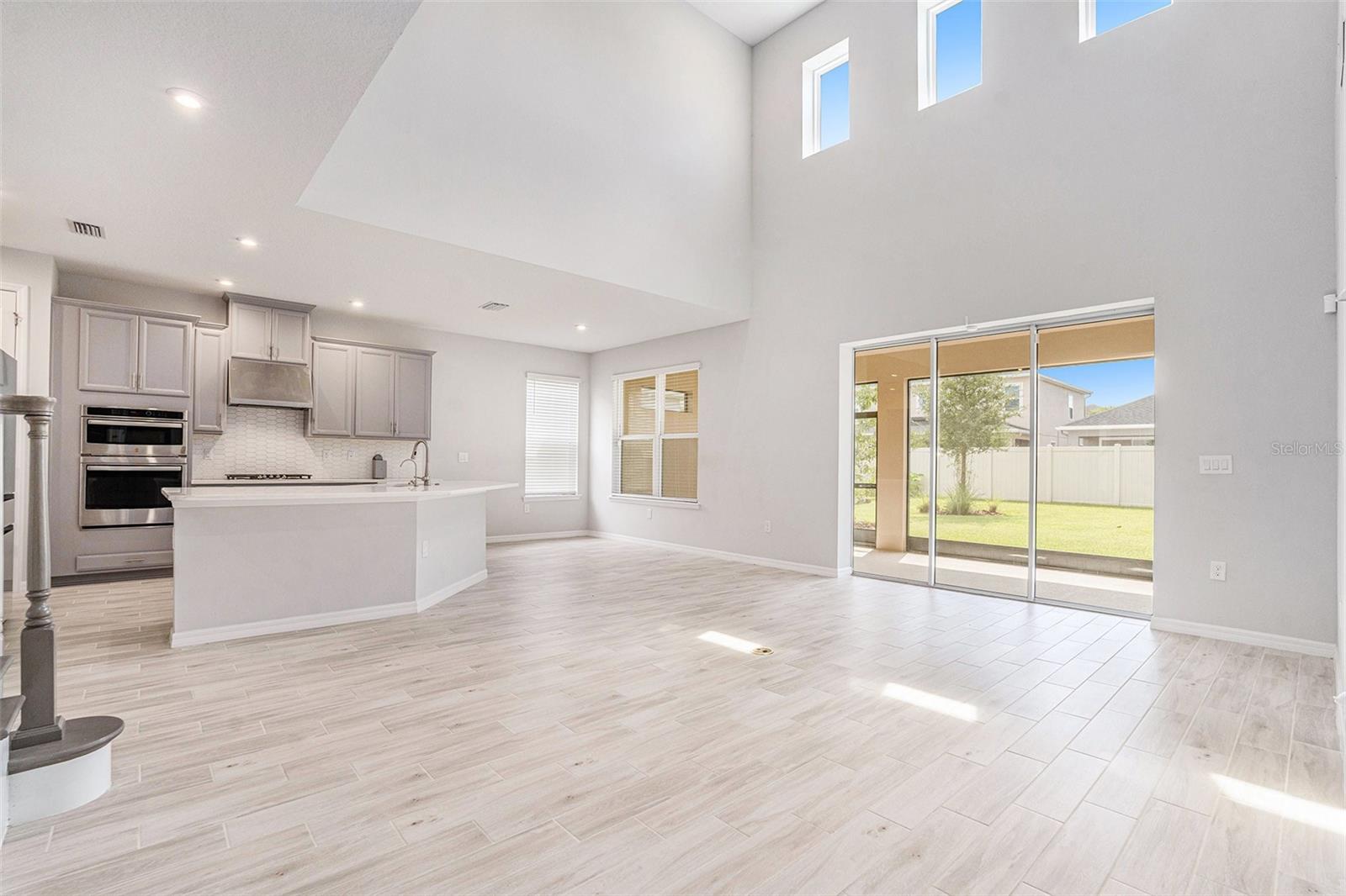 Image 4 of 25 For 13662 Stansil Avenue