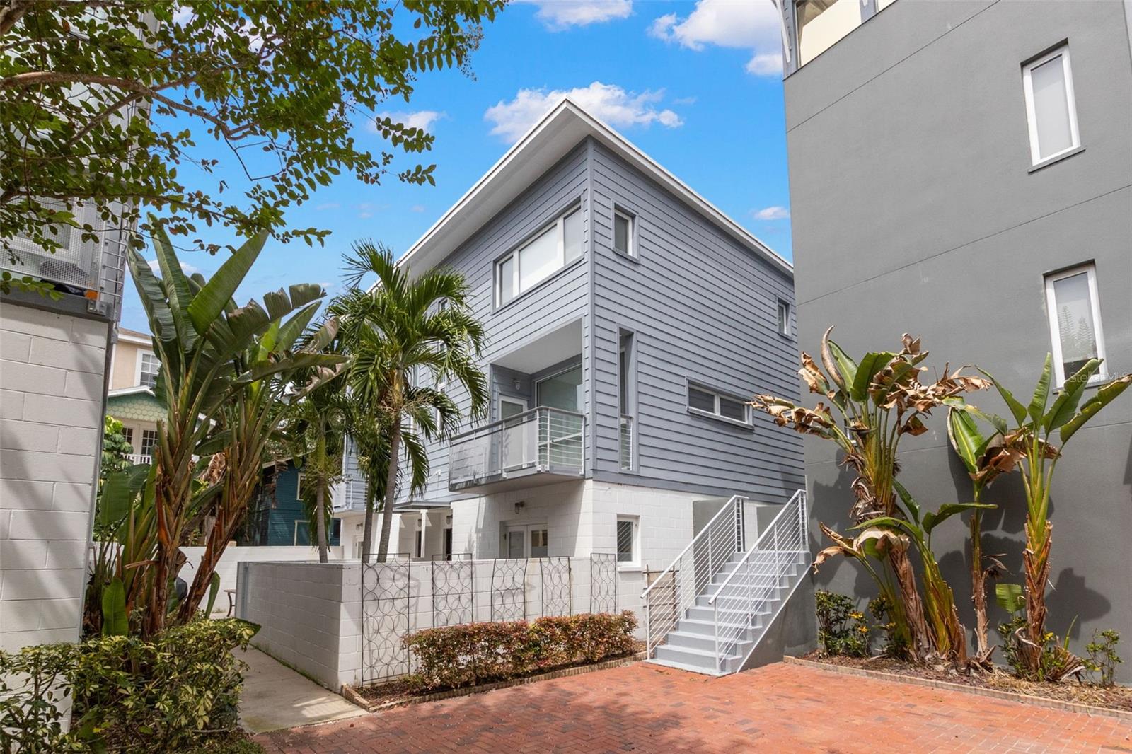 Details for 347 4th Avenue S, ST PETERSBURG, FL 33701