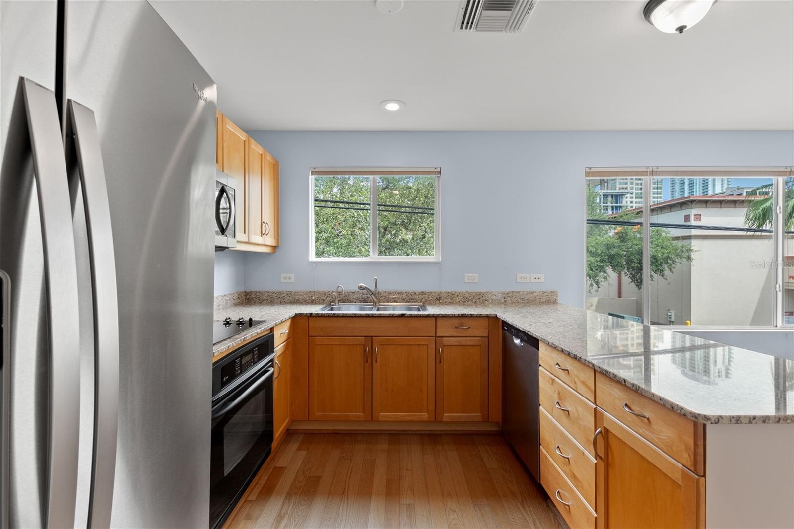 Image 6 of 25 For 347 4th Avenue S