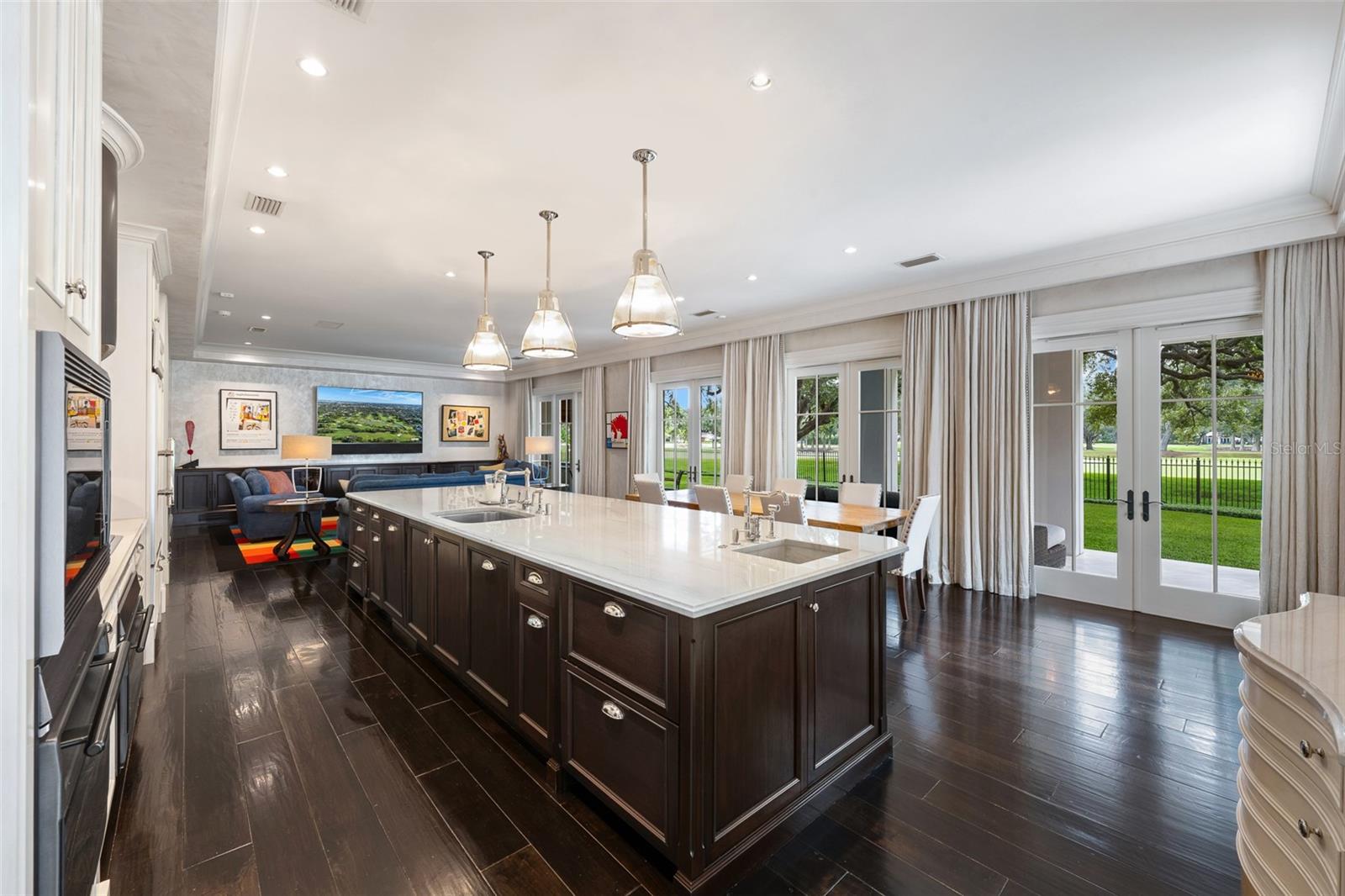 Image 14 of 48 For 914 Golf View Street
