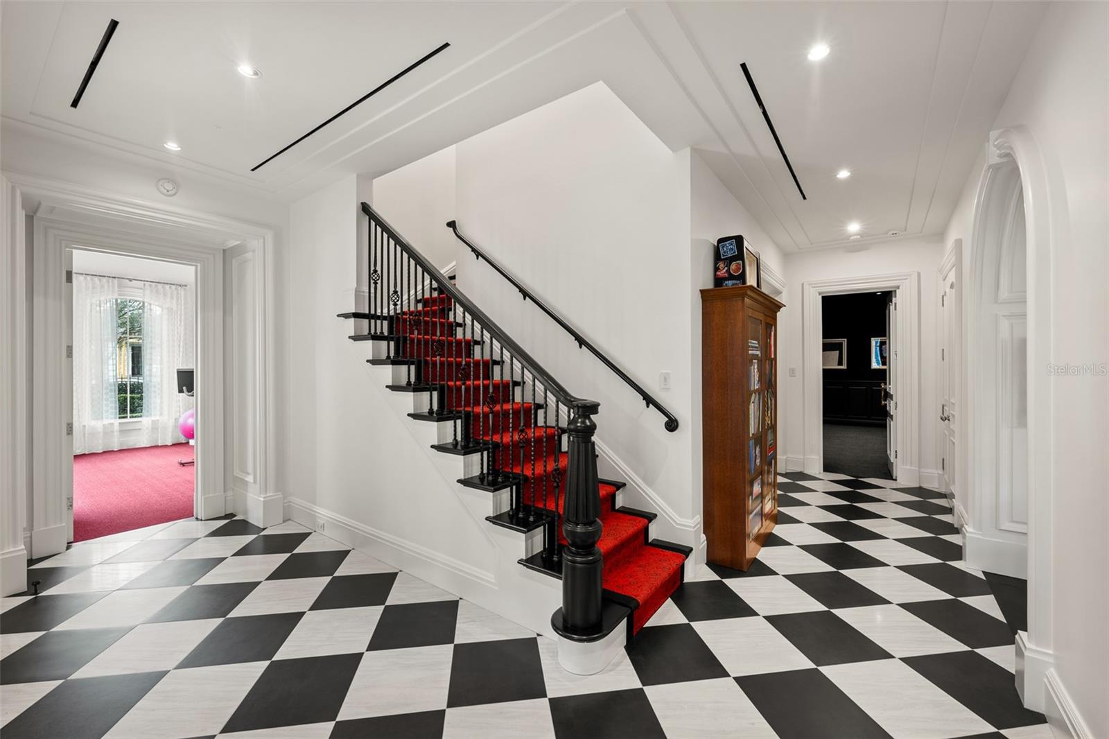 Image 31 of 48 For 914 Golf View Street