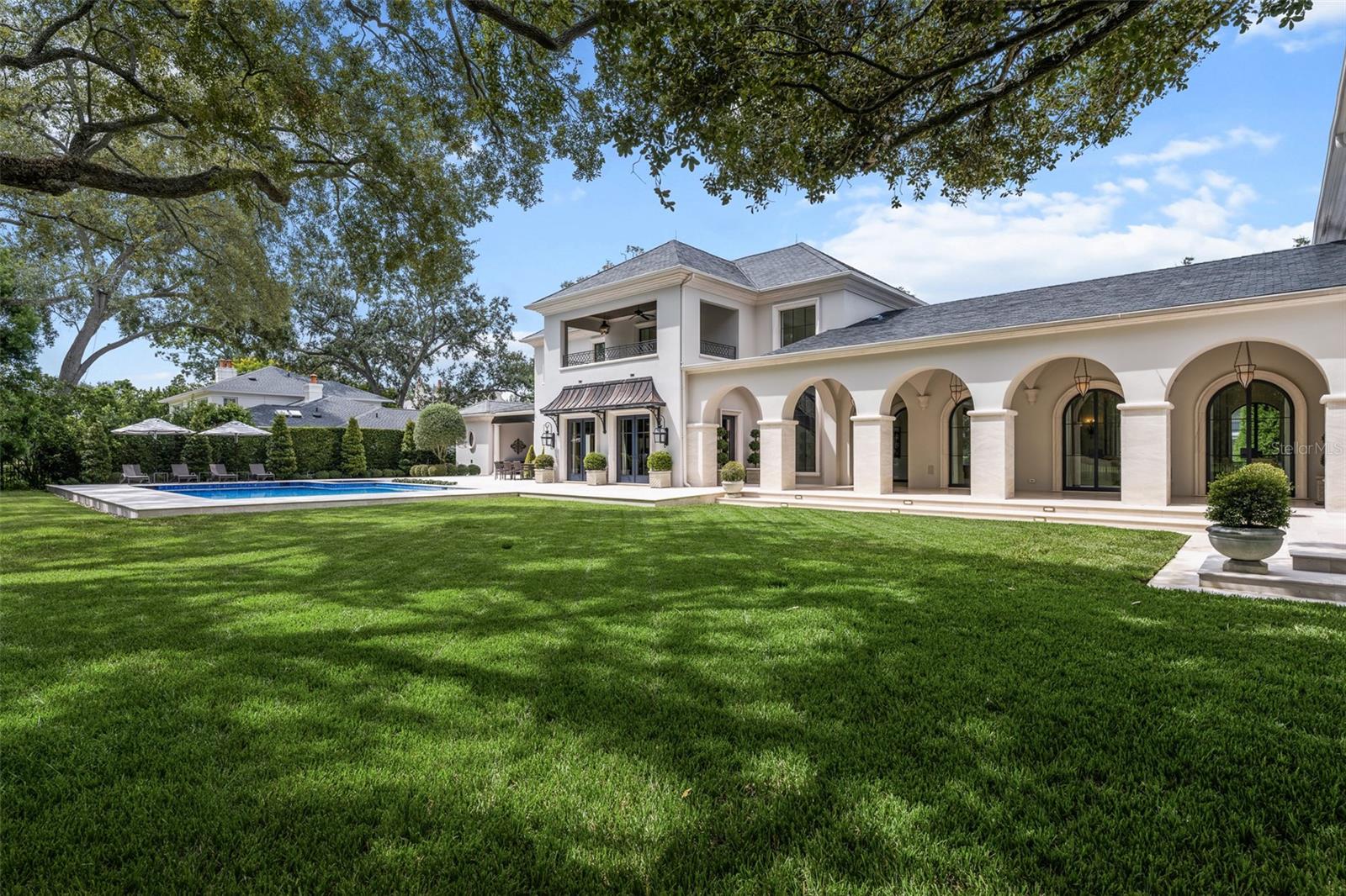 Image 42 of 48 For 914 Golf View Street