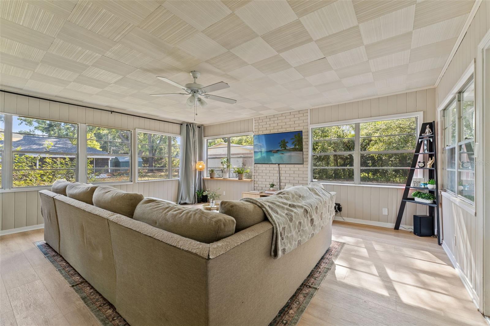 Image 19 of 29 For 1215 Lambright Street