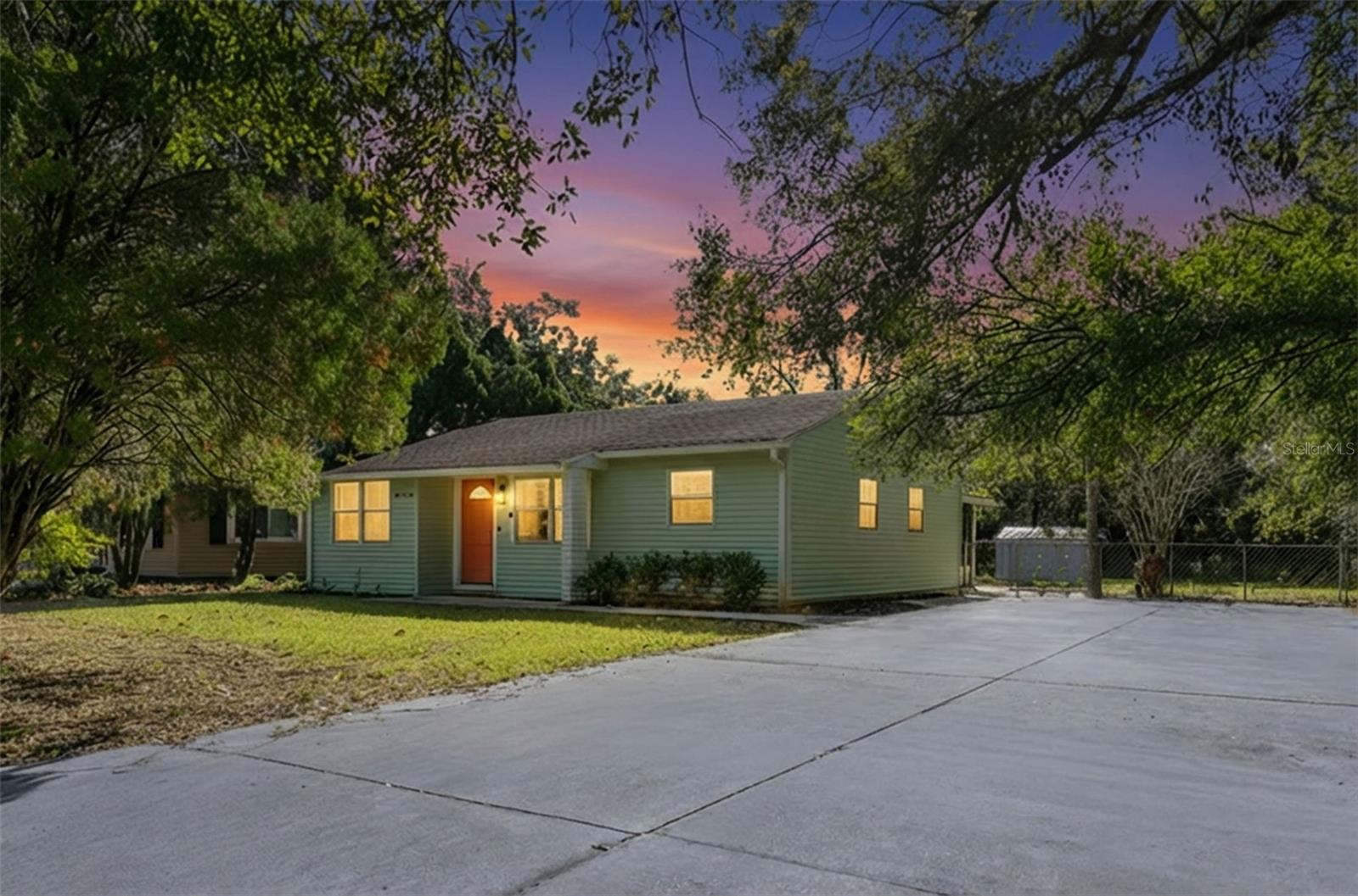 Image 5 of 29 For 1215 Lambright Street