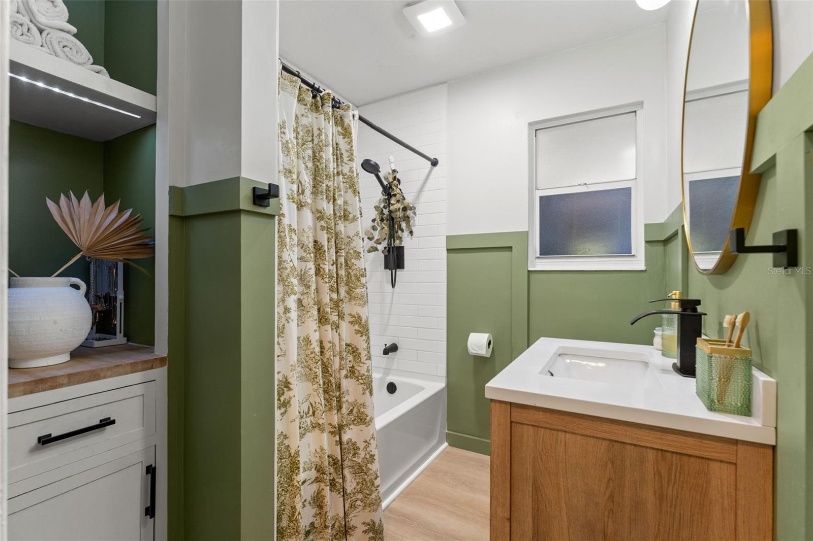 Image 9 of 29 For 1215 Lambright Street