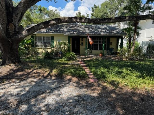 Listing photo id 3 for 3033 Asbury Place