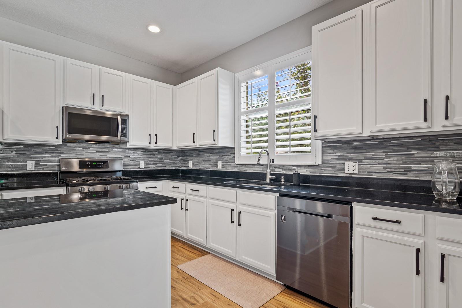 Image 10 of 48 For 2281 Highland Woods Drive