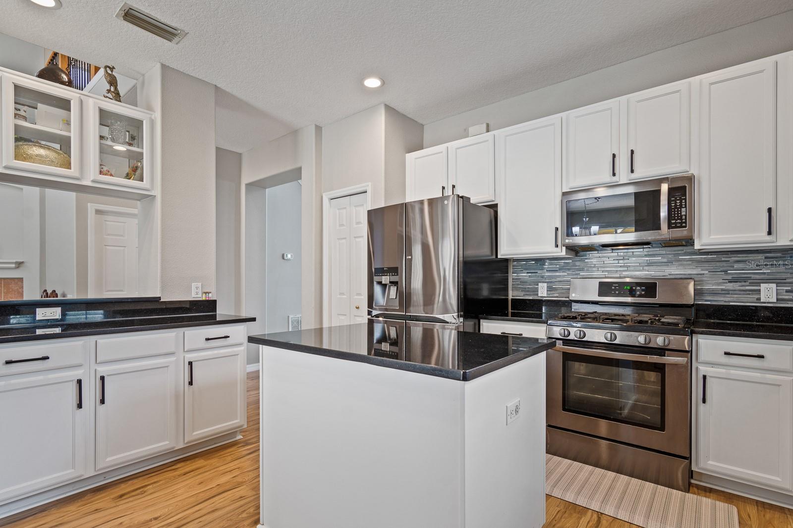 Image 11 of 48 For 2281 Highland Woods Drive