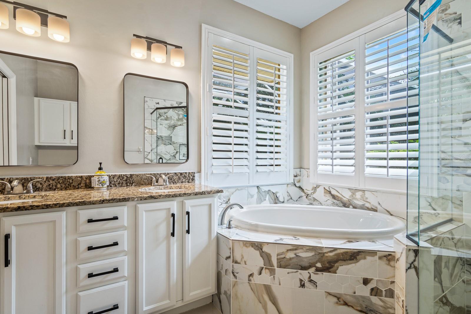 Image 20 of 48 For 2281 Highland Woods Drive
