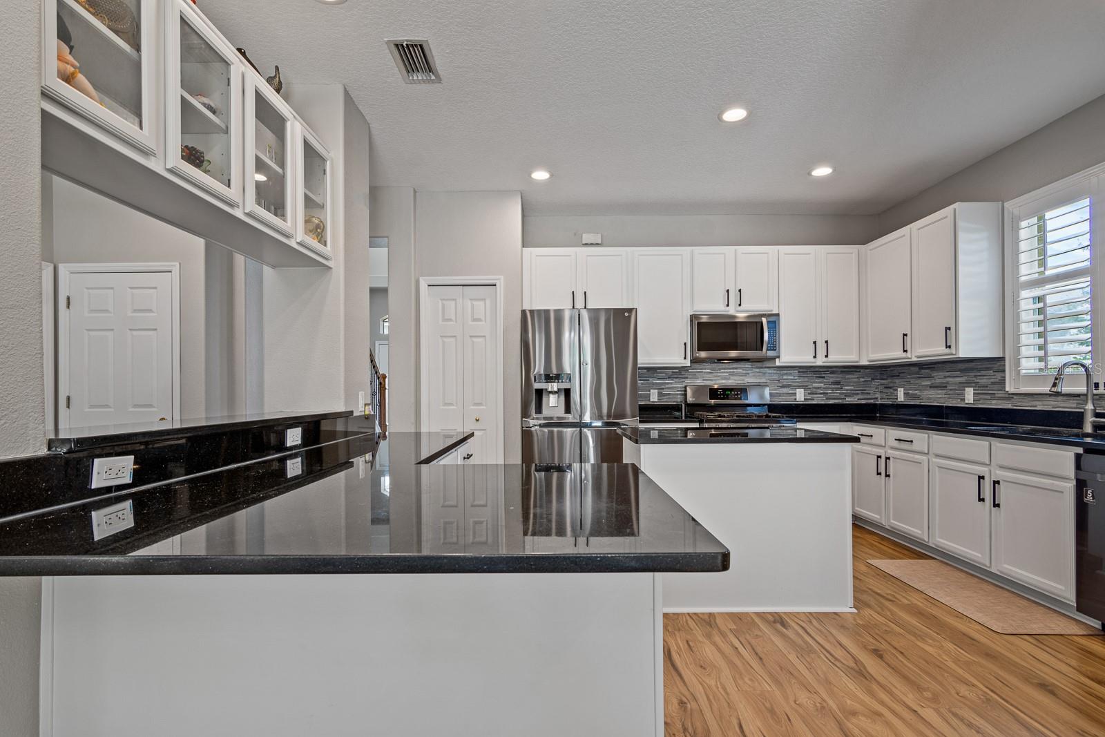 Image 9 of 48 For 2281 Highland Woods Drive