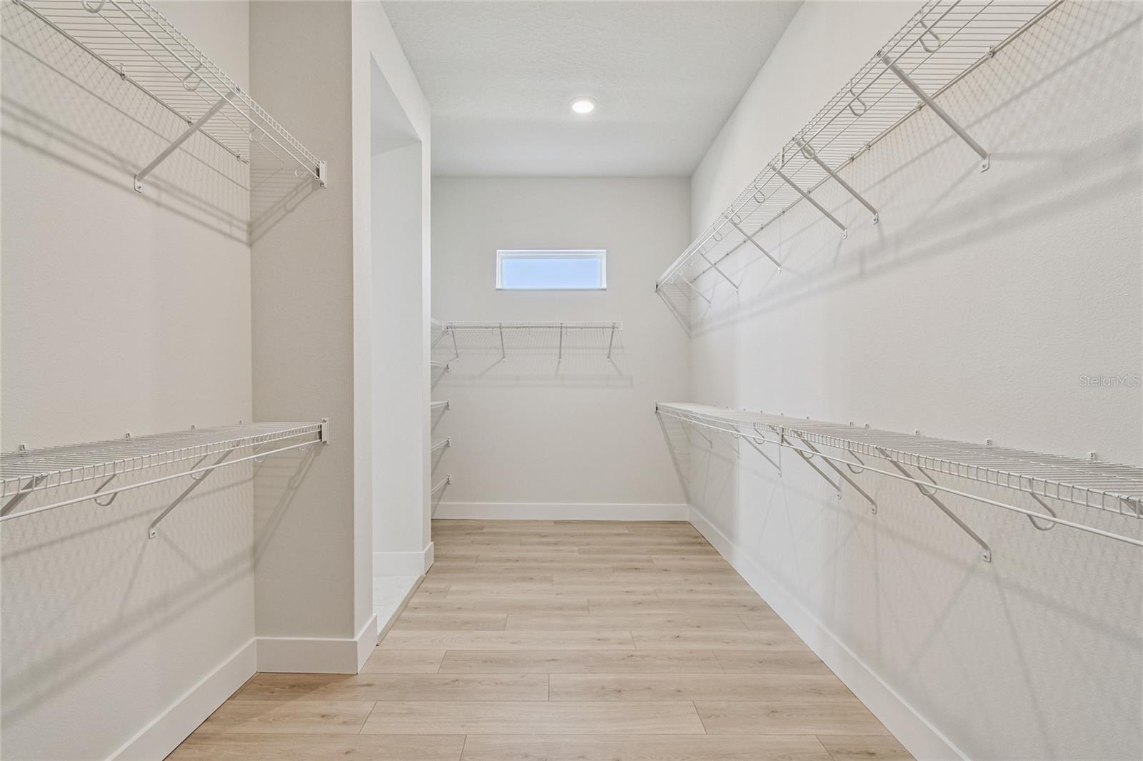 Image 31 of 59 For 17542 Foxtail Loop