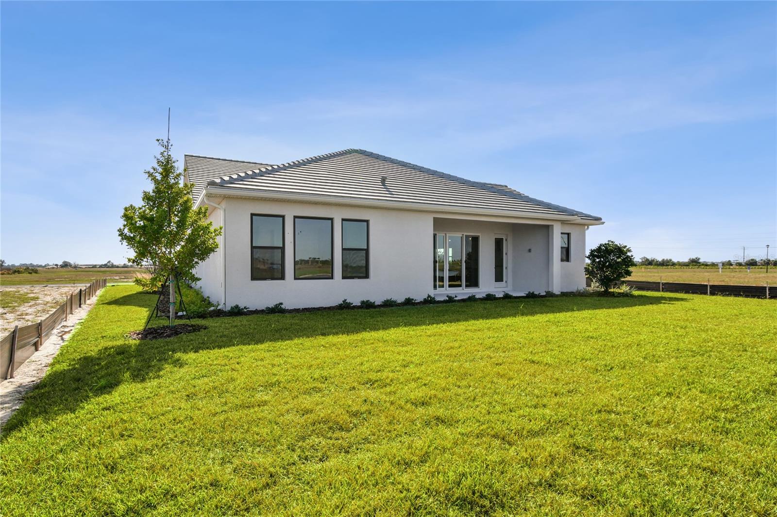 Image 51 of 59 For 17542 Foxtail Loop