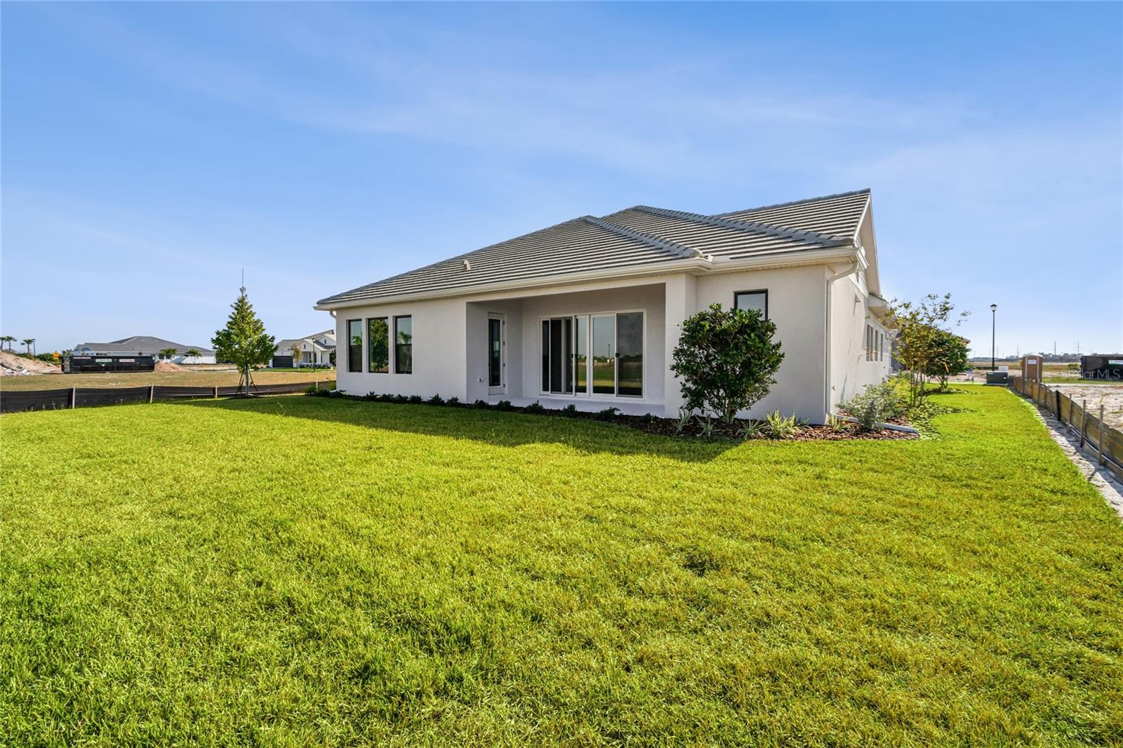 Image 52 of 59 For 17542 Foxtail Loop