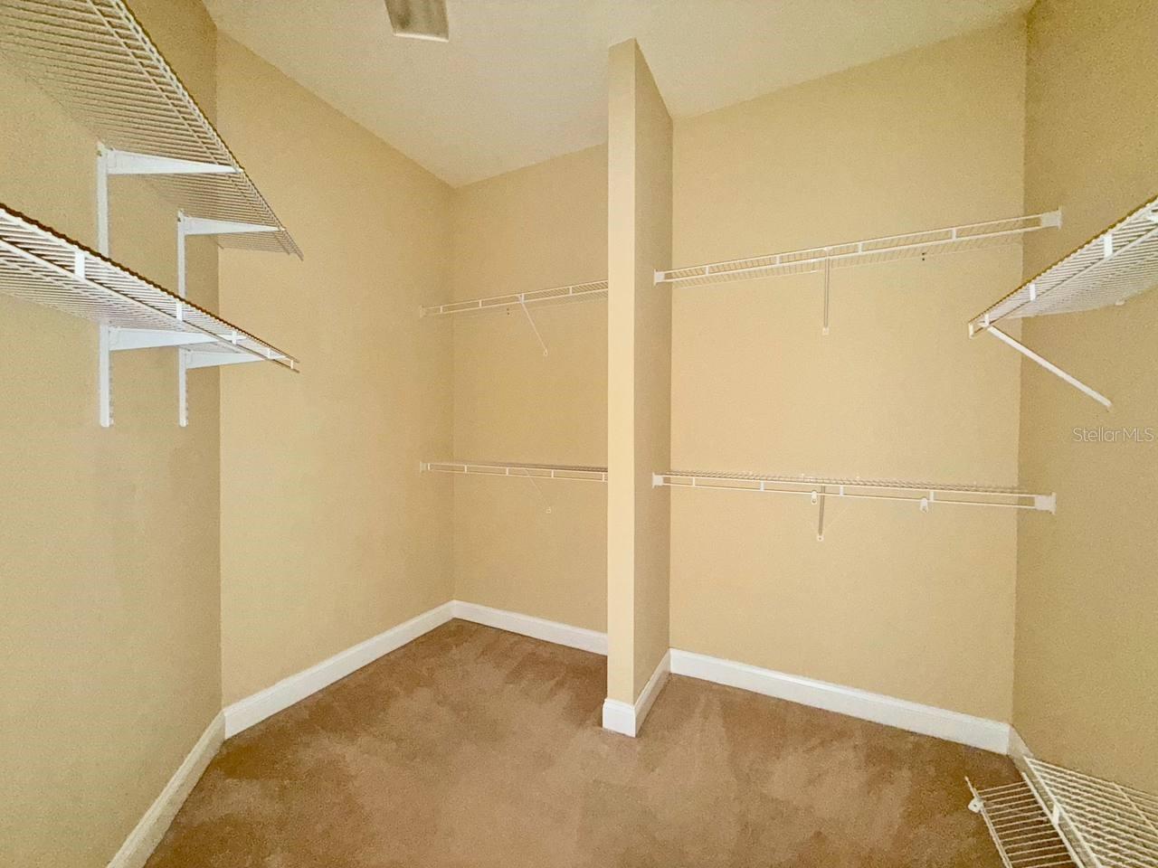 Listing photo id 24 for 12808 Eagles Entry Drive