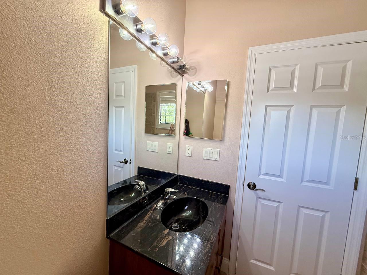 Listing photo id 36 for 12808 Eagles Entry Drive