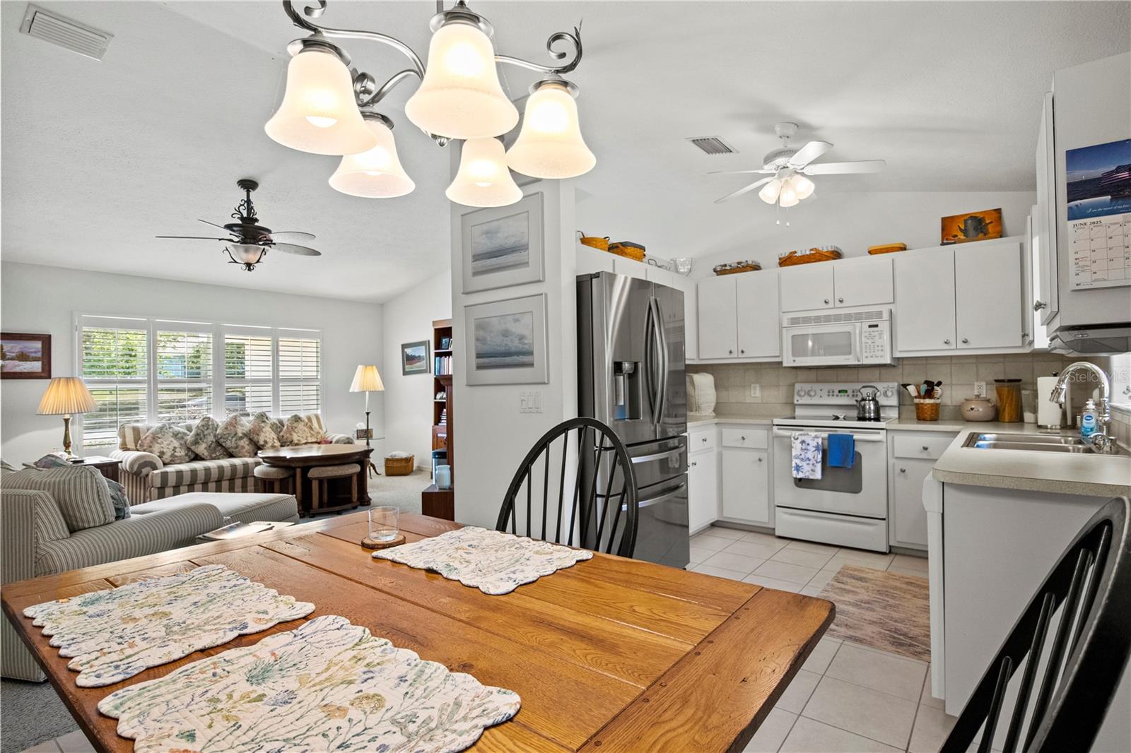 Listing photo id 13 for 1322 Brookfield Drive
