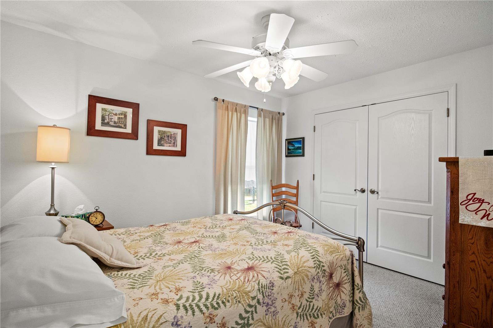 Listing photo id 16 for 1322 Brookfield Drive