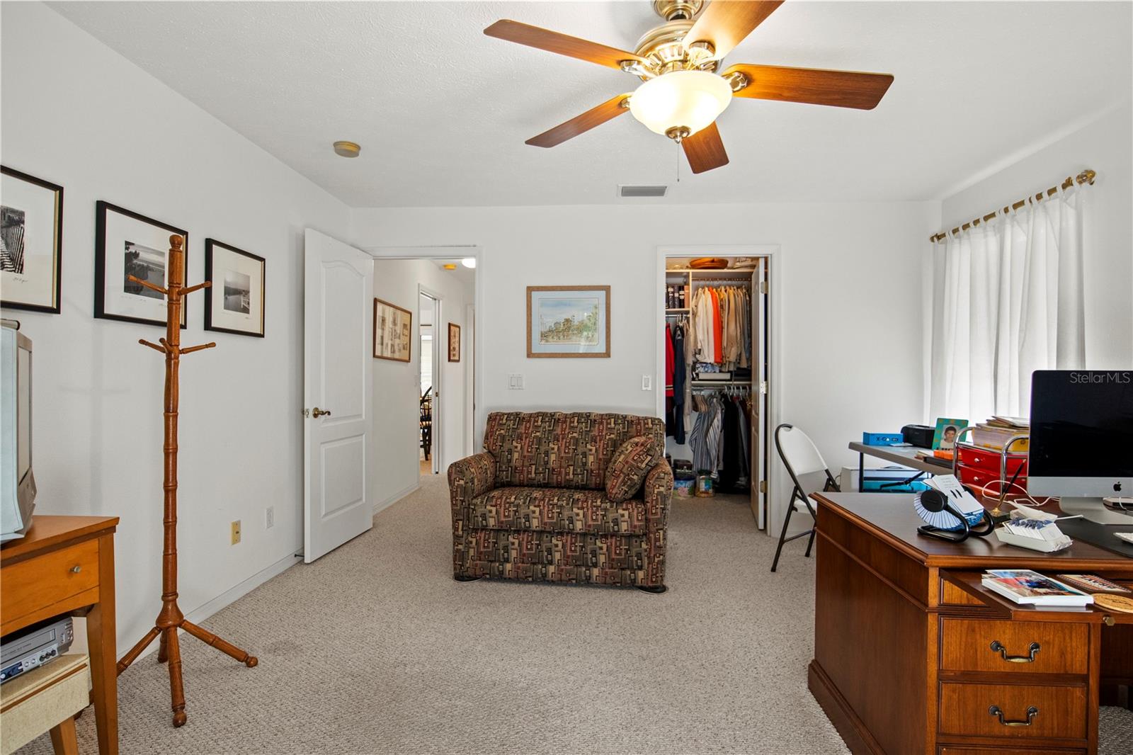Listing photo id 22 for 1322 Brookfield Drive