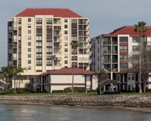 Image 2 of 19 For 6279 Sun Boulevard 604