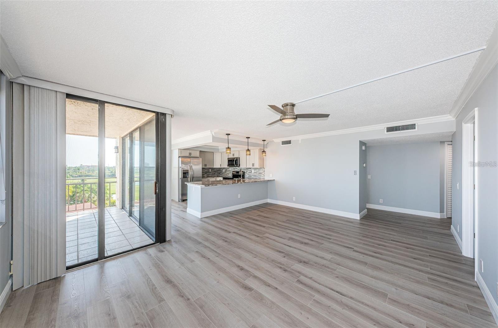 Image 7 of 19 For 6279 Sun Boulevard 604