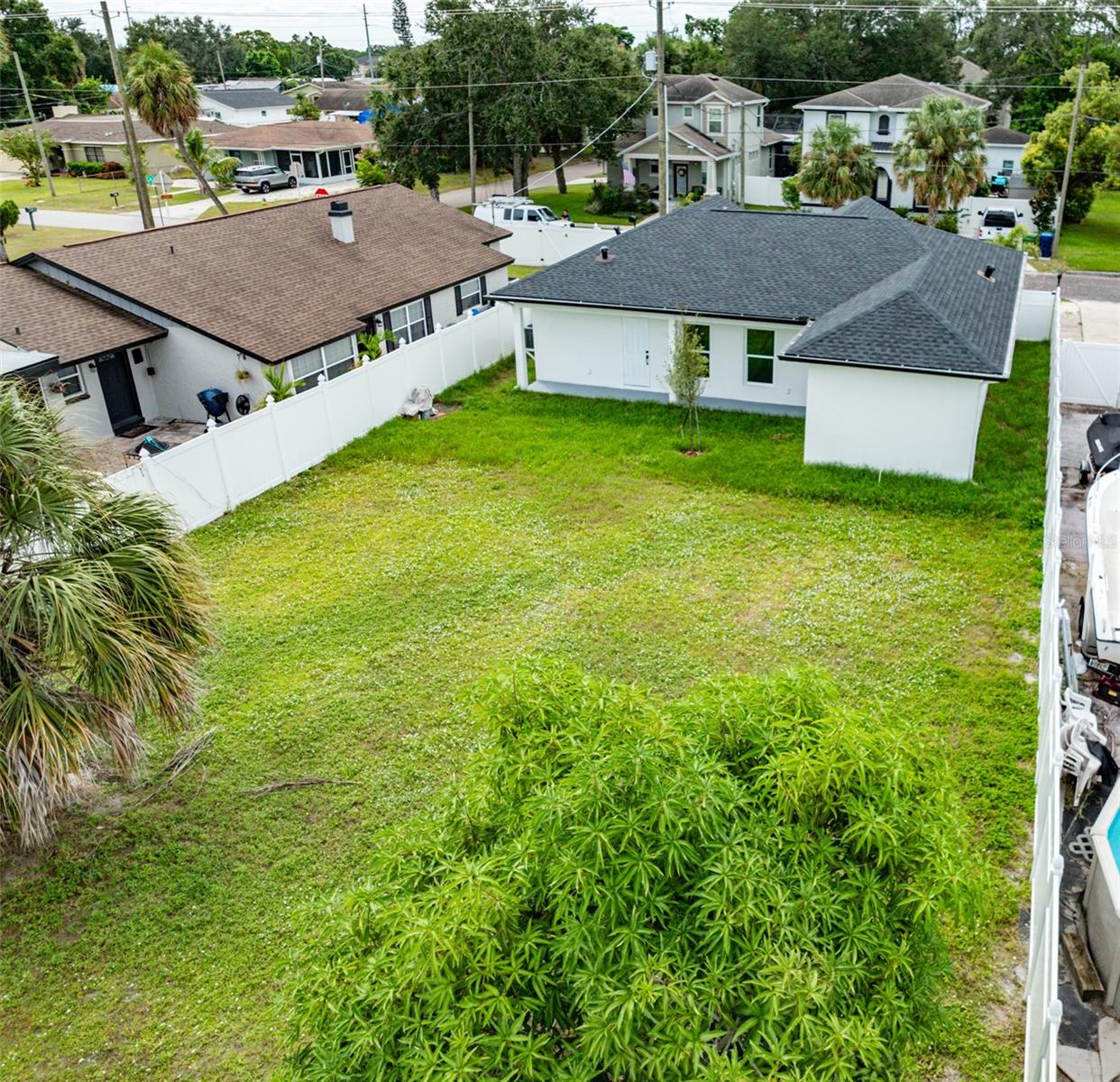 Image 39 of 48 For 2921 La Salle Street