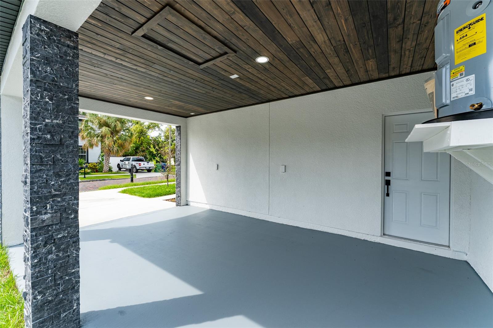 Image 9 of 48 For 2921 La Salle Street