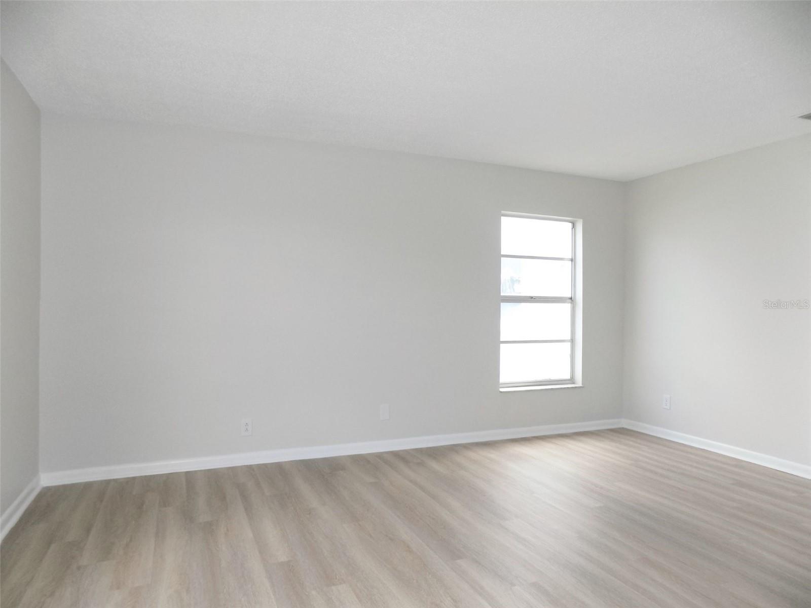 Image 27 of 38 For 9255 36th Way N
